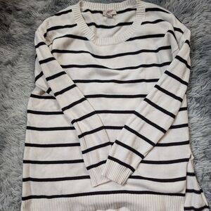 Arizona Jean Company Black and Cream Striped Sweater